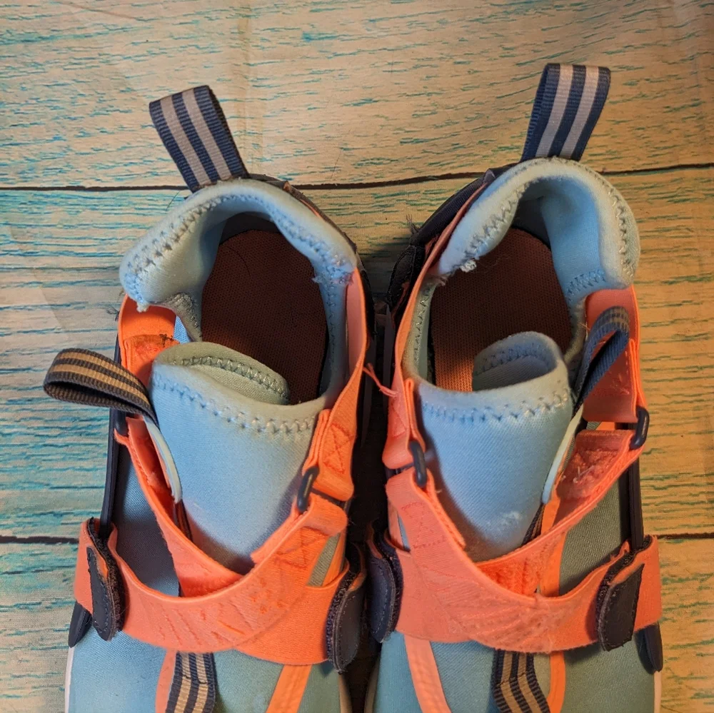 Nike Huarache City Blue sneakers size 7Y
